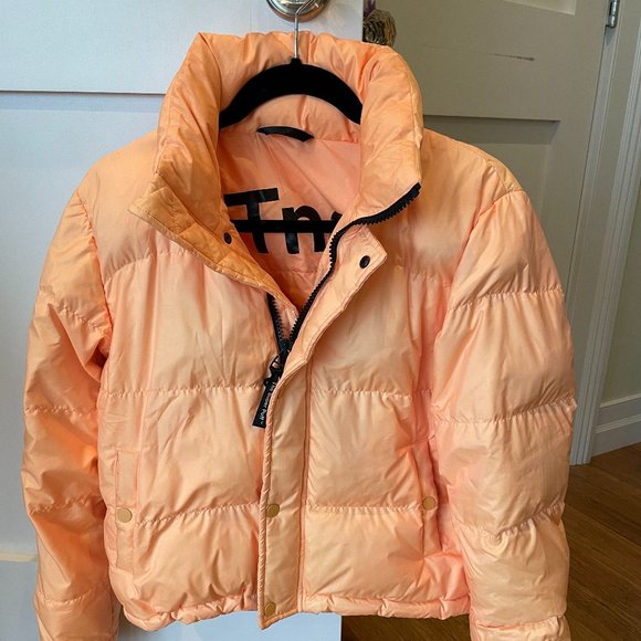 Aritzia Jackets & Blazers - Aritzia The Super Puff™ Shorty